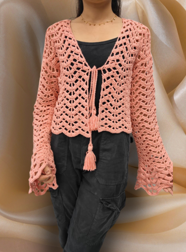 pink top